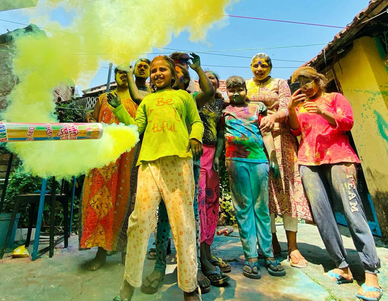 High-resolution Holi pictures