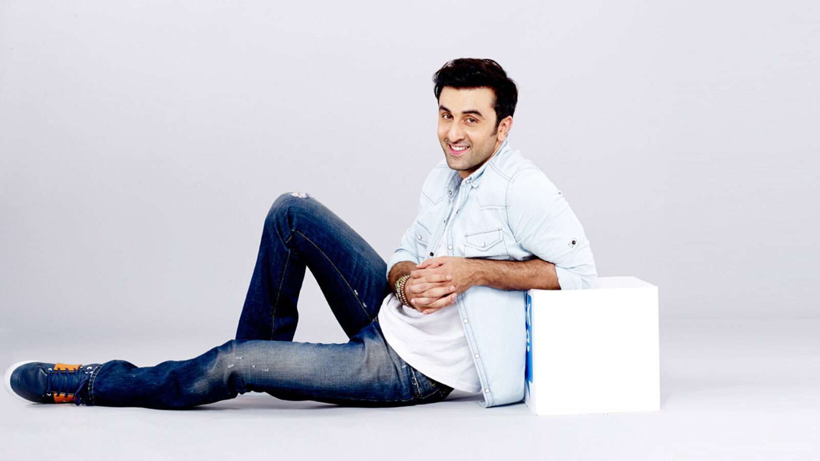 Ranbir Kapoor Wallpaper HD Free Download