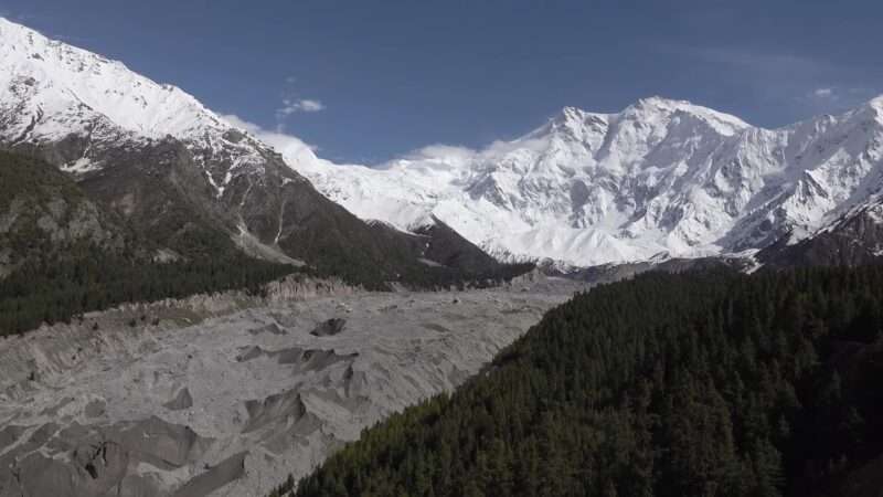 Snowy peaks mountain range