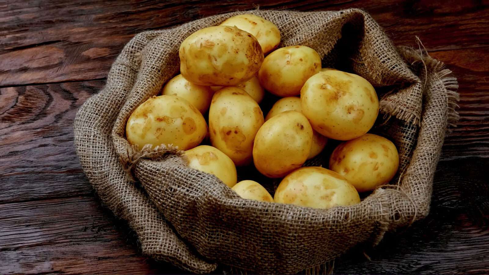 beautiful raw potato 4k picture 4k Pictures