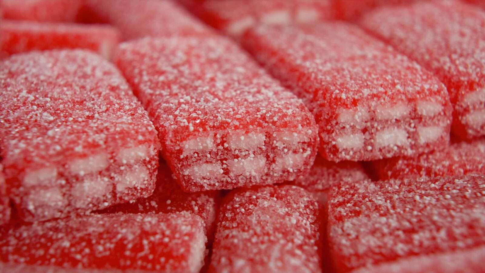 red and white dessert 4k picture 4k Pictures