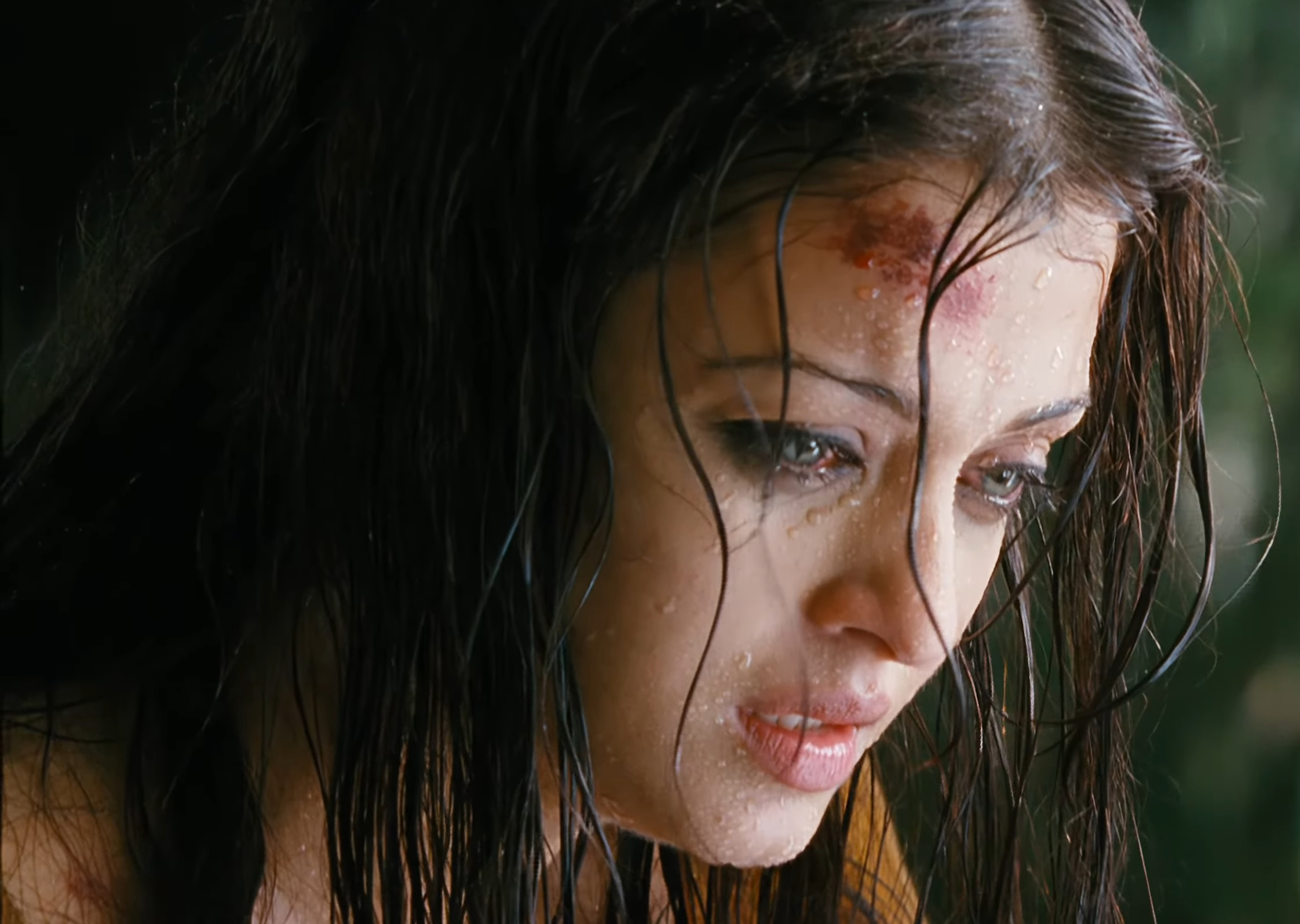 Aishwarya Rai Bachchan 4K Pictures | HD Wallpapers Download 20 aishwarya rai bachchan wallpapers free 4k