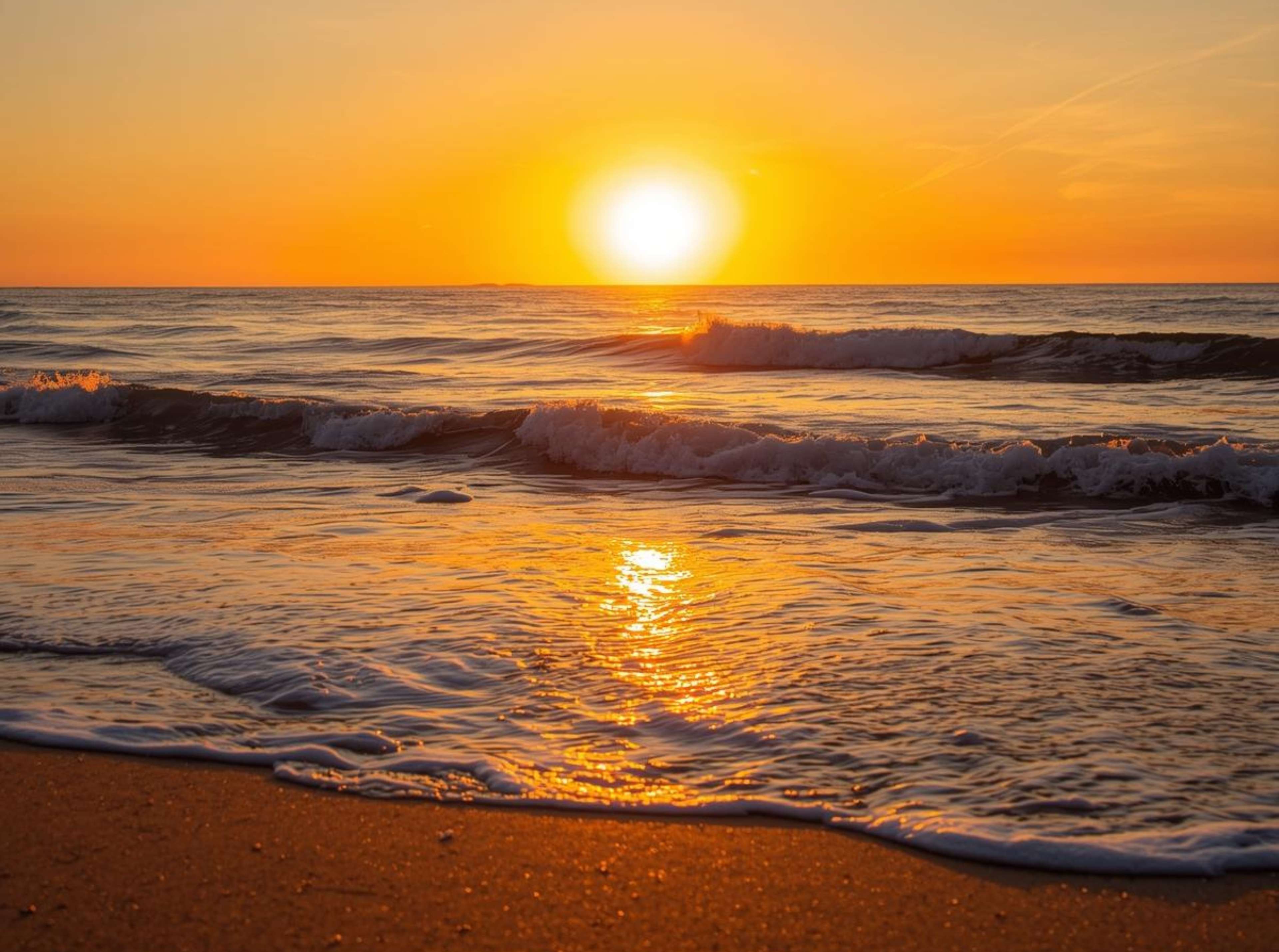 Free 4K image download of a beautiful beach sunset.