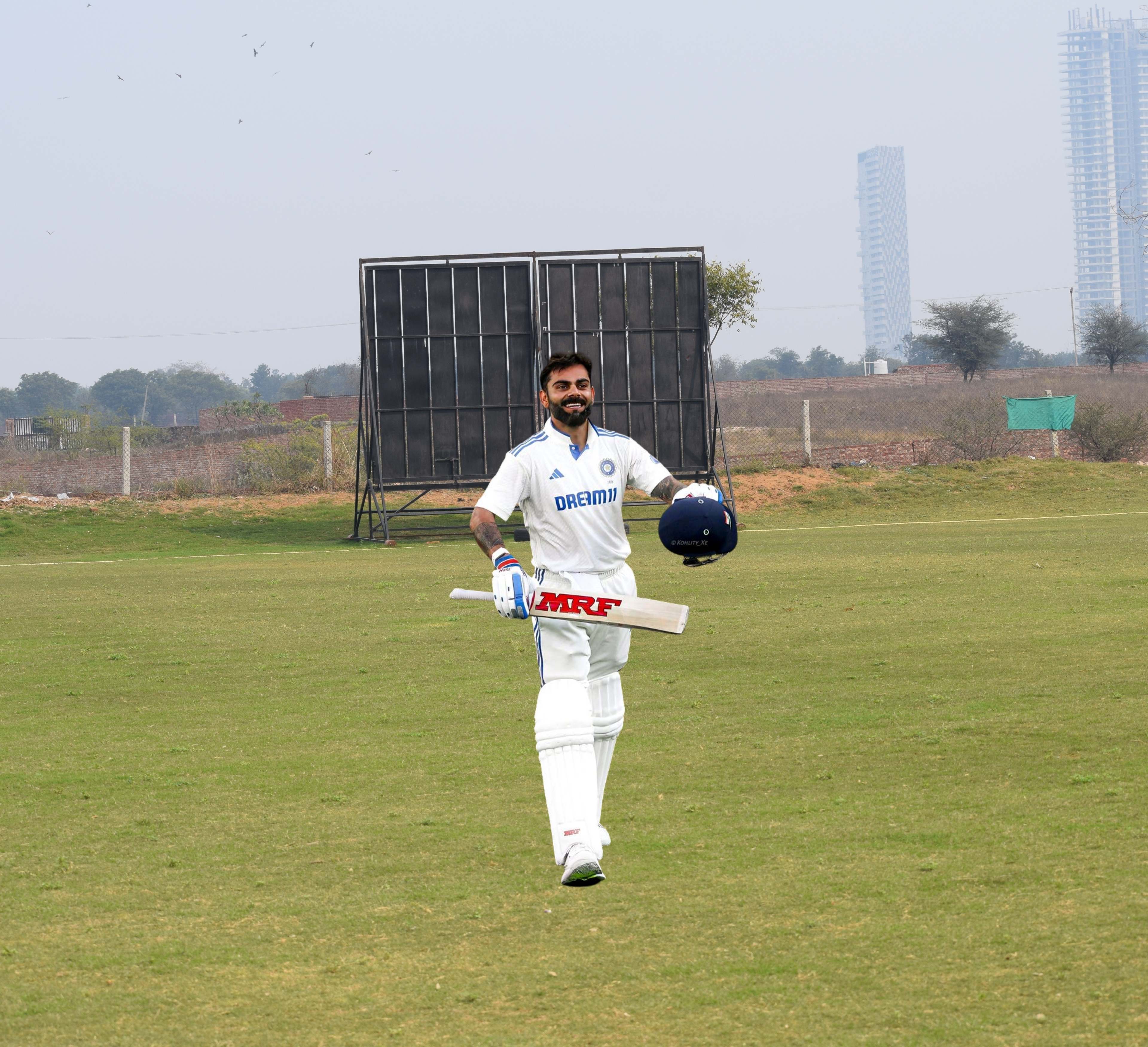 Virat Kohli play test match 4k picture